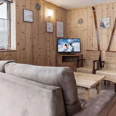 With Direct Ski-in/ski-out Access In Apartment *